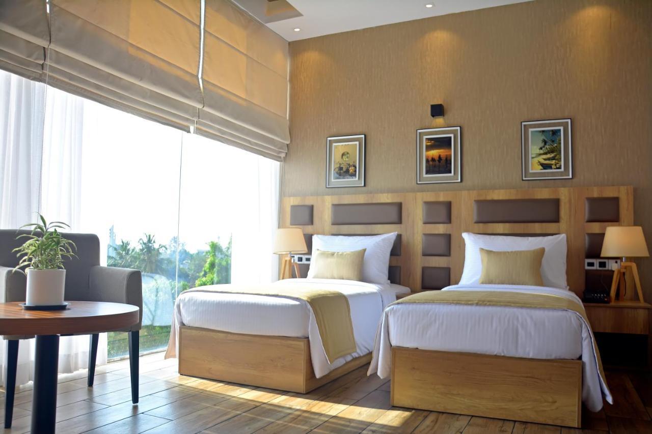 Belmont Boutique Hotel - Free Airport Shuttle Service Негомбо Екстер'єр фото