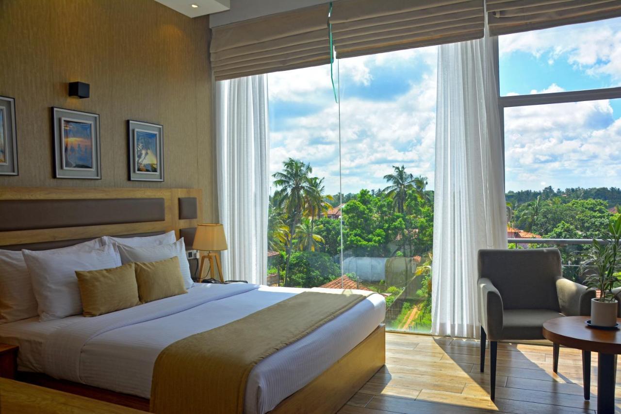 Belmont Boutique Hotel - Free Airport Shuttle Service Негомбо Екстер'єр фото